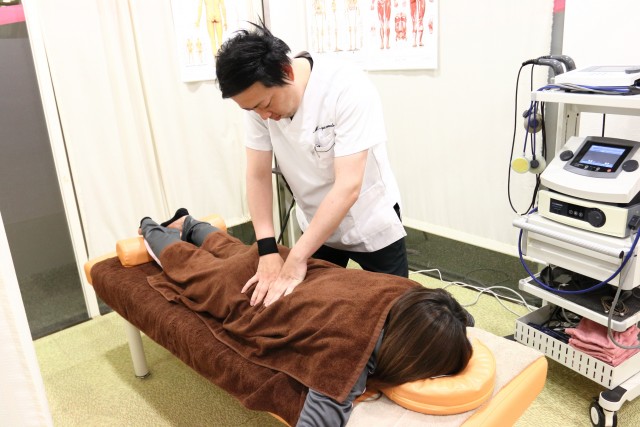 さくら整骨院　鞘ヶ谷院 施術